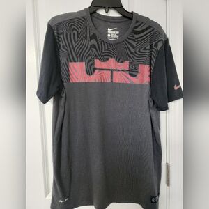 Large Black, gray and red‎ Nike Dri-fit t-shirt